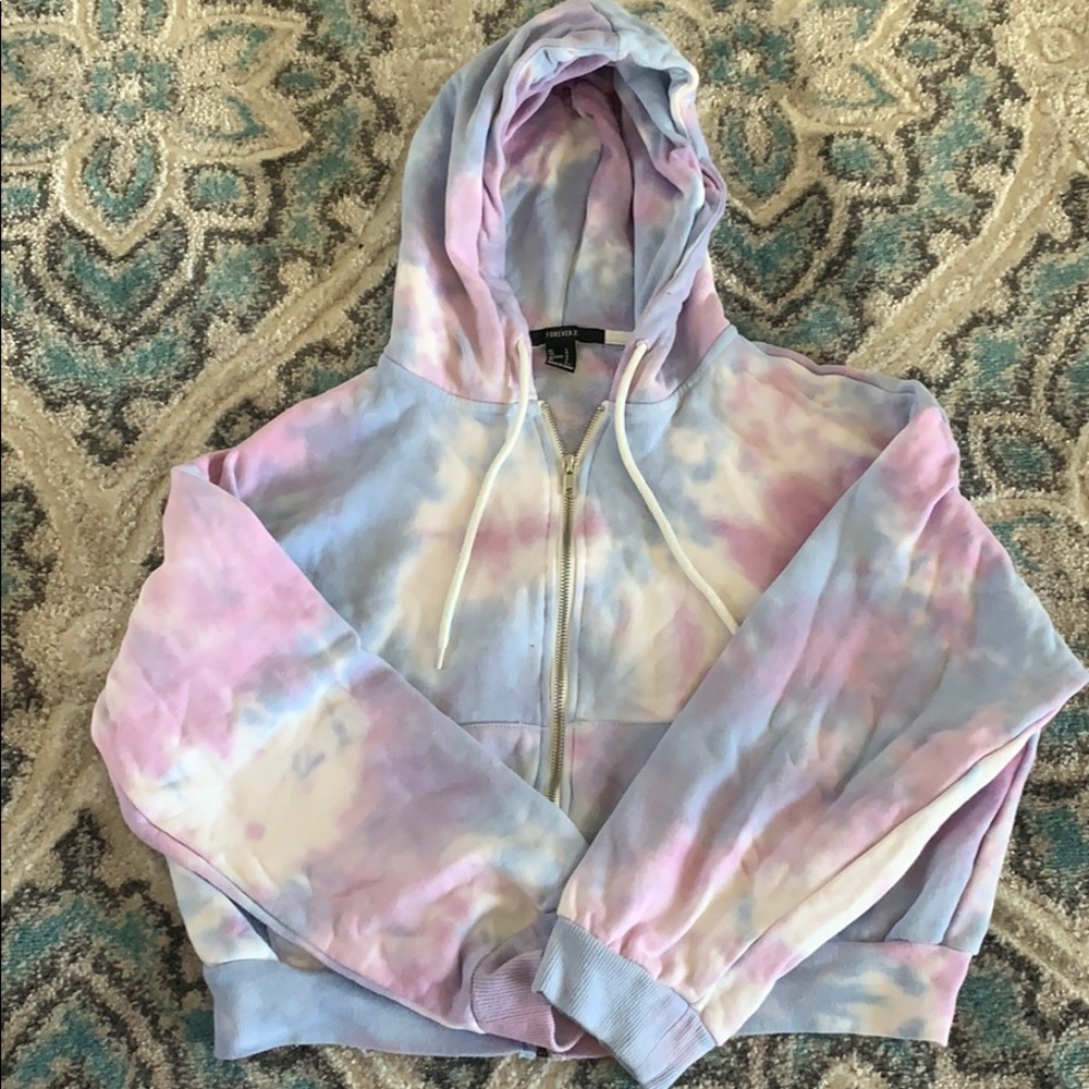 Cotton candy rye dye crop top sweater.